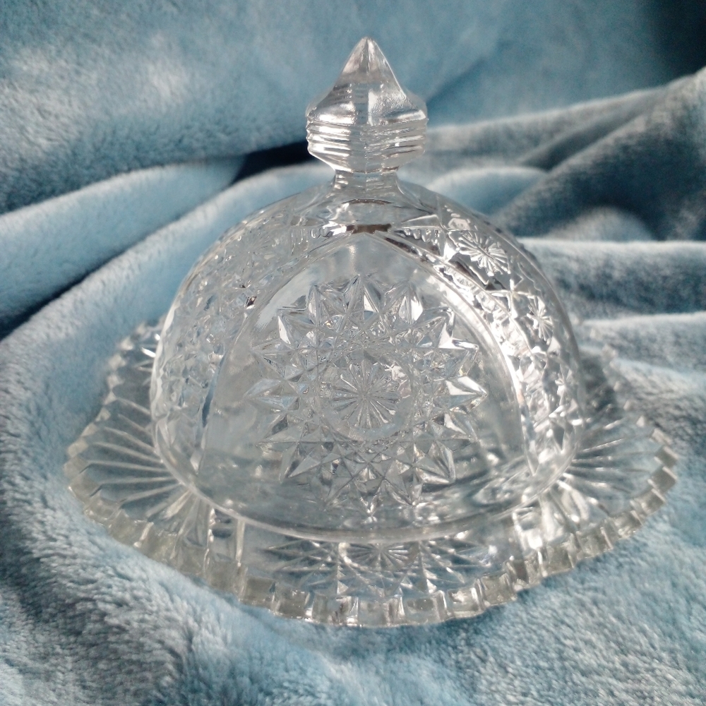 Small cut glass butter dish. Both pieces EUC. Vintage.